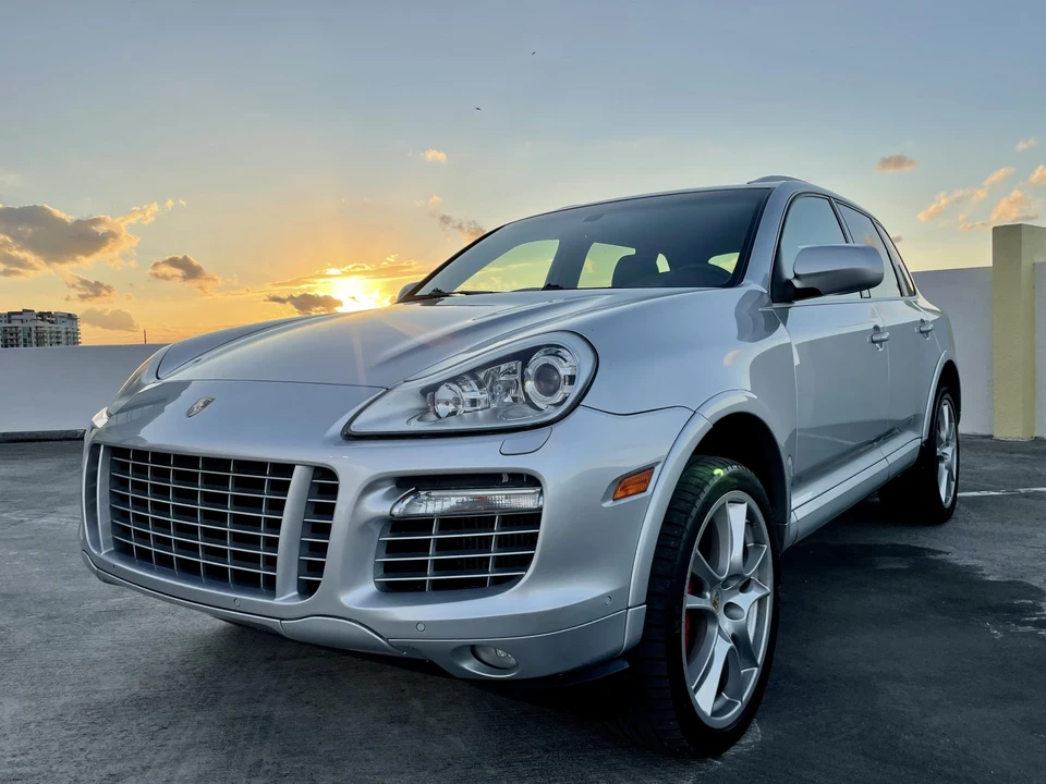 2009 Porsche 955/957 Cayenne Turbo - Image 3 of 31