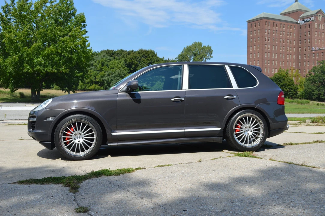 2009 Porsche 955/957 Cayenne Turbo - Image 13 of 31