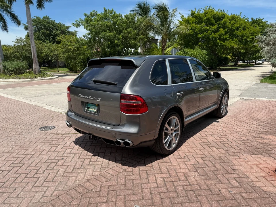 2009 Porsche 955/957 Cayenne Turbo S - Image 17 of 31