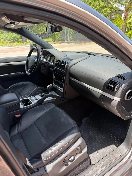 2009 Porsche 955/957 Cayenne Turbo S - Image 25 of 31