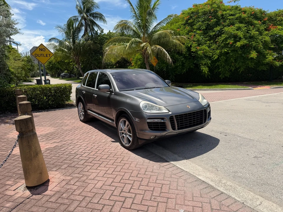 2009 Porsche 955/957 Cayenne Turbo S - Image 11 of 31