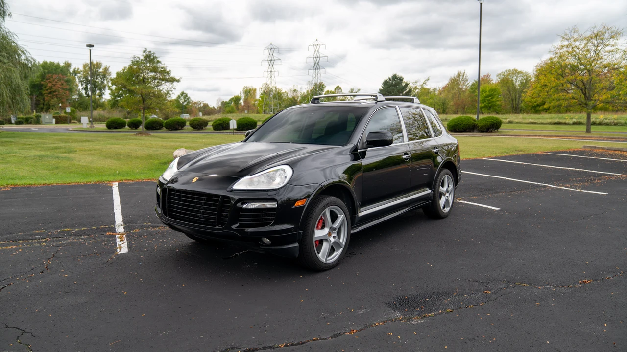 2009 Porsche 955/957 Cayenne Turbo - Image 2 of 31