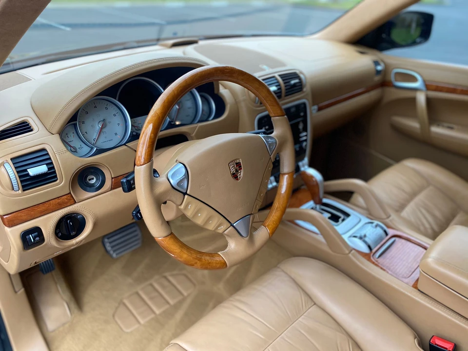 2009 Porsche 955/957 Cayenne Turbo - Image 27 of 28