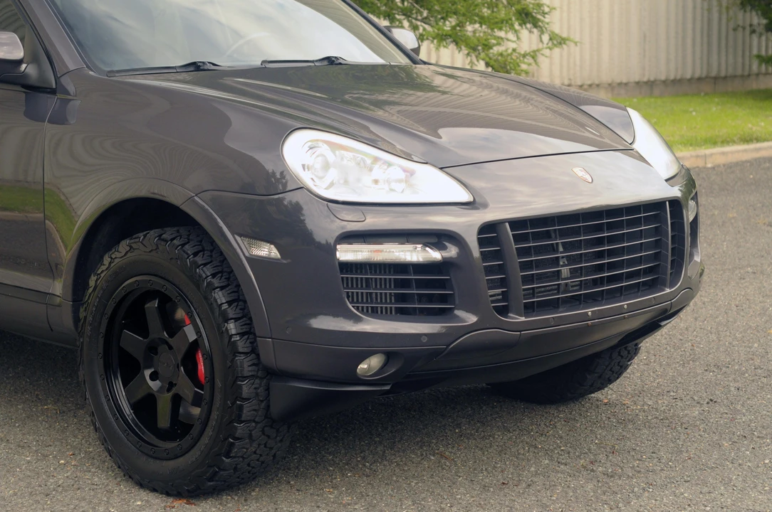 2009 Porsche 955/957 Cayenne Turbo - Image 12 of 31