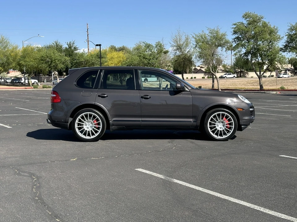 2009 Porsche 955/957 Cayenne Turbo - Image 13 of 31
