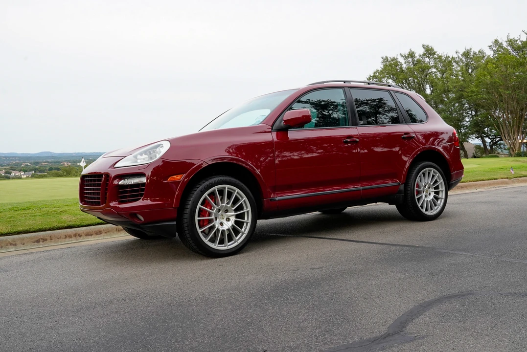2009 Porsche 955/957 Cayenne Turbo - Image 2 of 31