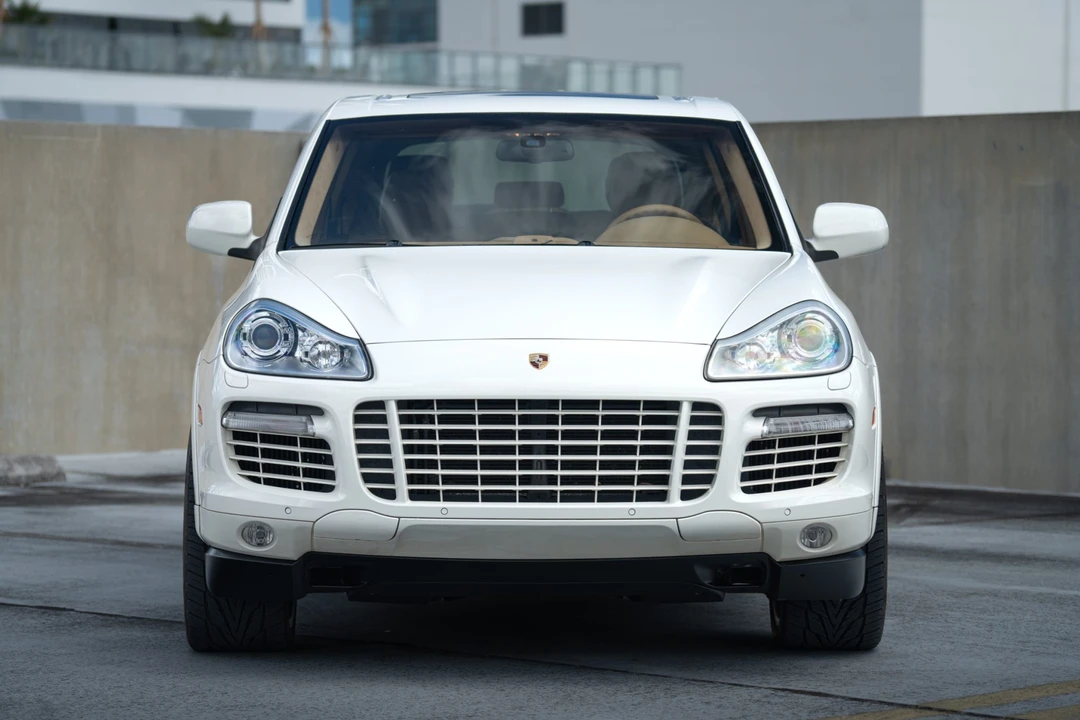 2009 Porsche 955/957 Cayenne Turbo - Image 5 of 31