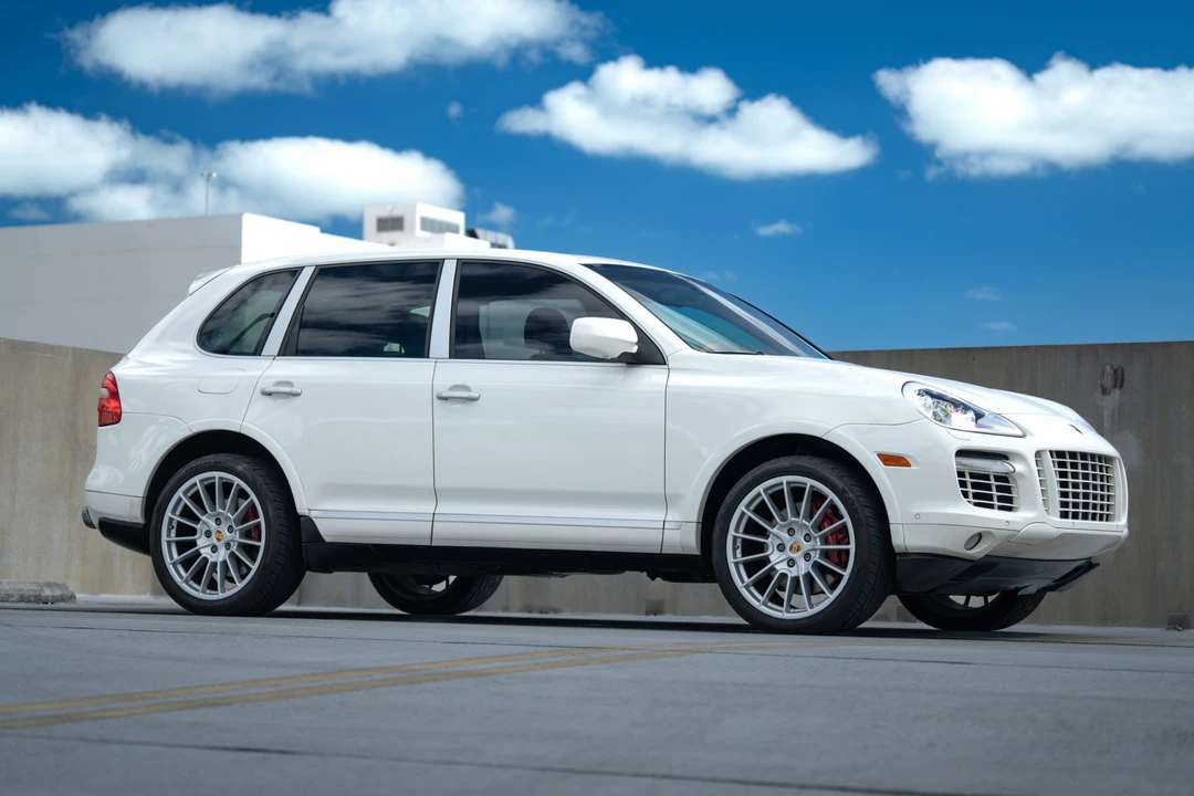 2009 Porsche 955/957 Cayenne Turbo - Image 8 of 31