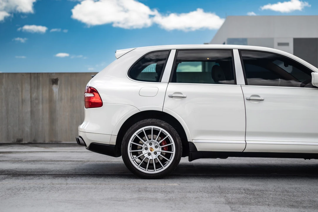 2009 Porsche 955/957 Cayenne Turbo - Image 29 of 31