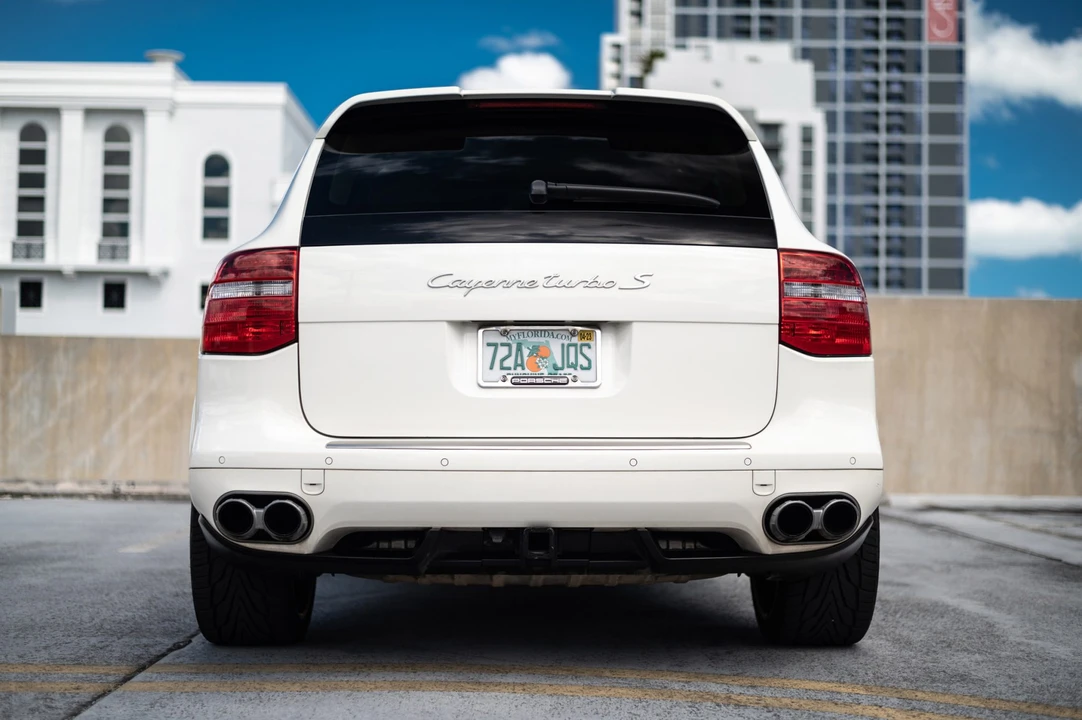 2009 Porsche 955/957 Cayenne Turbo - Image 14 of 31