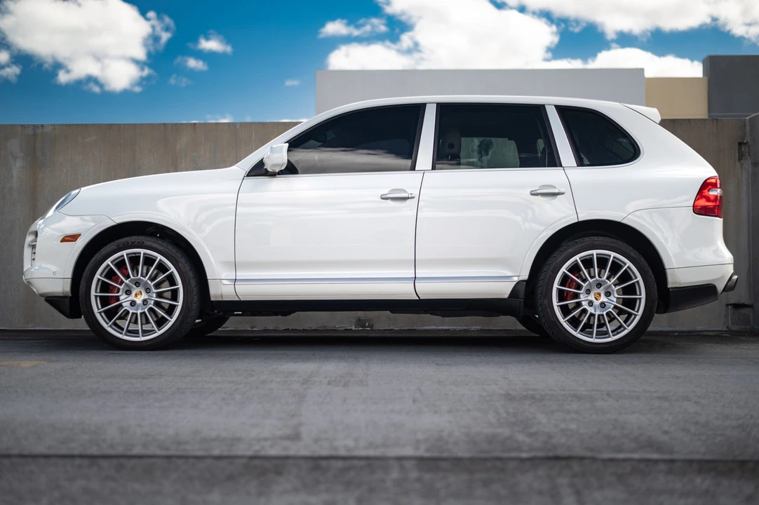 2009 Porsche 955/957 Cayenne Turbo - Image 18 of 31