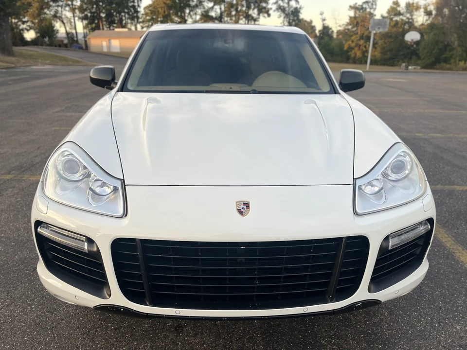 2009 Porsche 955/957 Cayenne Turbo - Image 8 of 31