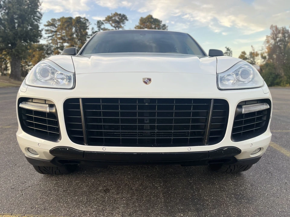 2009 Porsche 955/957 Cayenne Turbo - Image 10 of 31