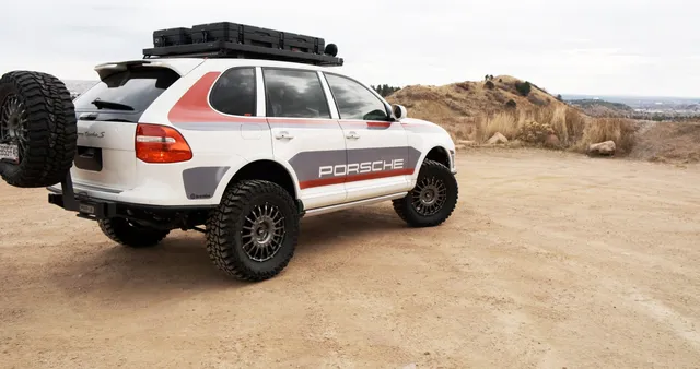 2009 Porsche 955/957 Cayenne Turbo - Image 2 of 31