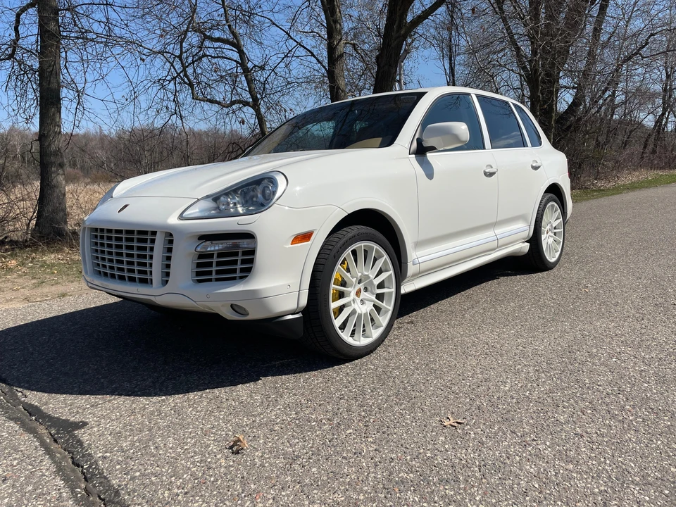 2009 Porsche 955/957 Cayenne Turbo - Image 10 of 31