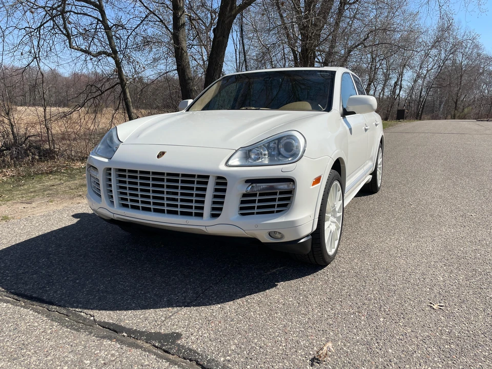 2009 Porsche 955/957 Cayenne Turbo - Image 8 of 31