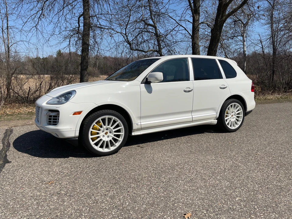 2009 Porsche 955/957 Cayenne Turbo - Image 13 of 31