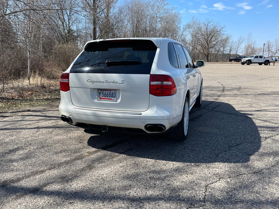 2009 Porsche 955/957 Cayenne Turbo - Image 25 of 31