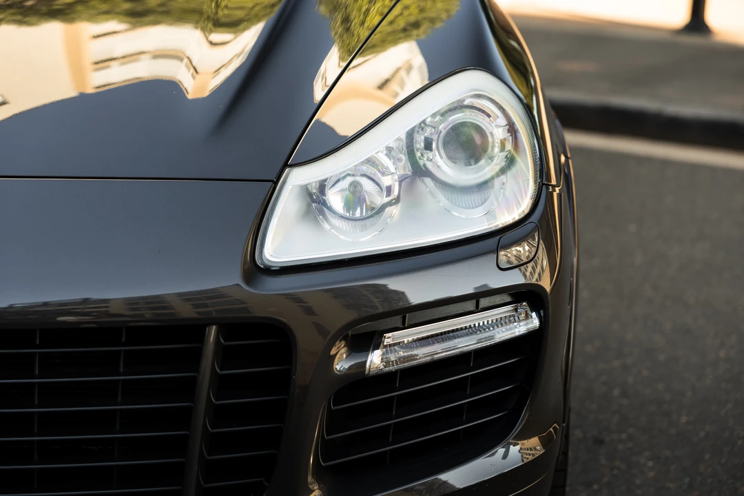 2009 Porsche 955/957 Cayenne Turbo - Image 17 of 31