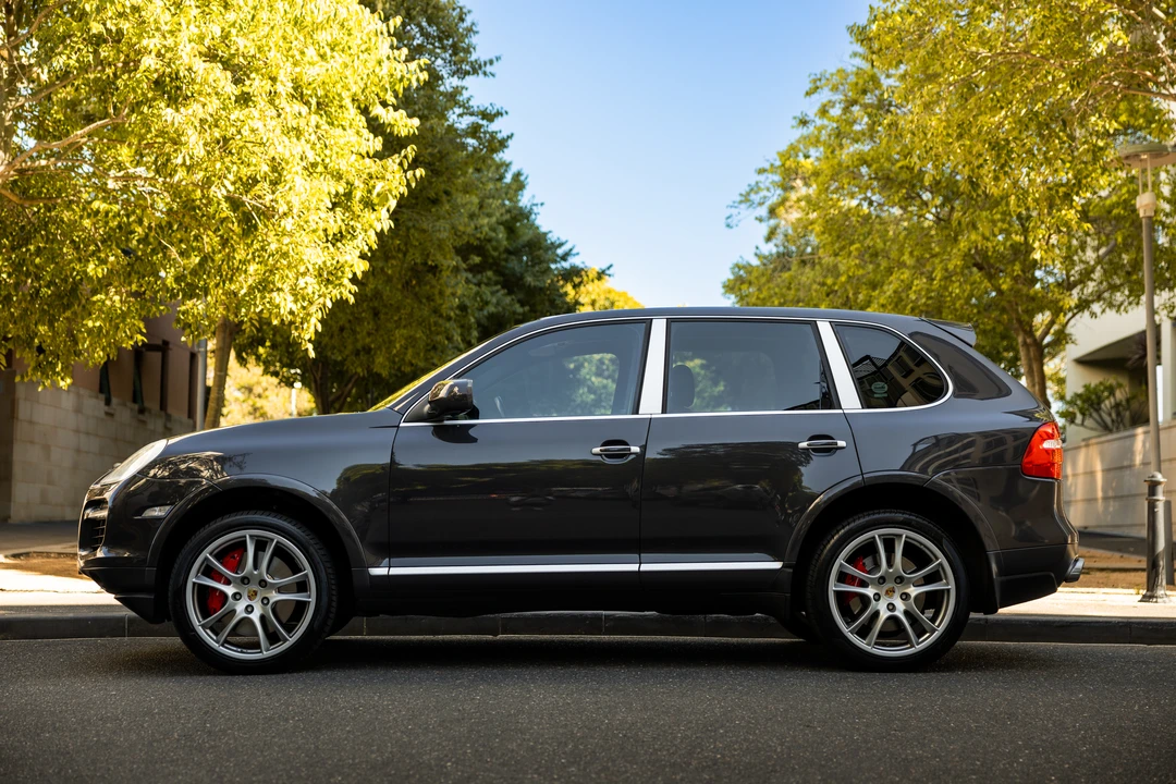 2009 Porsche 955/957 Cayenne Turbo - Image 9 of 31