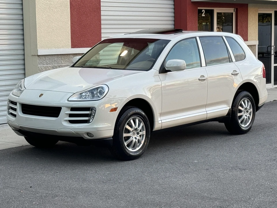 2009 Porsche 955/957 Cayenne - Image 9 of 31