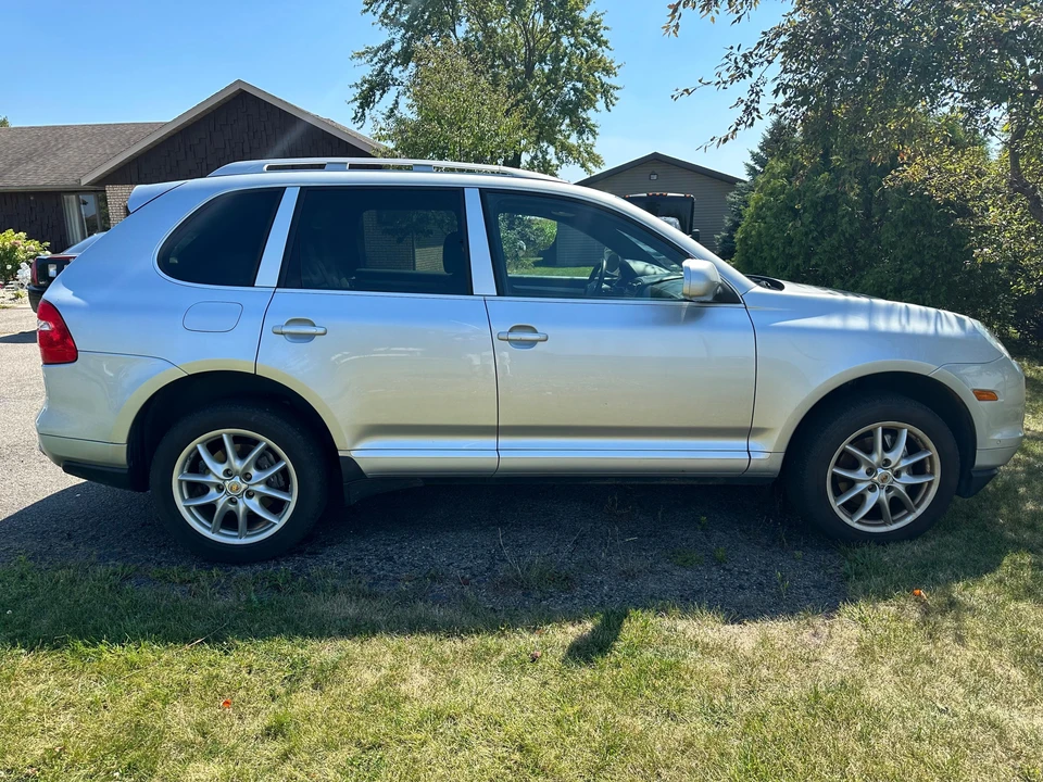 2009 Porsche 955/957 Cayenne - Image 3 of 31