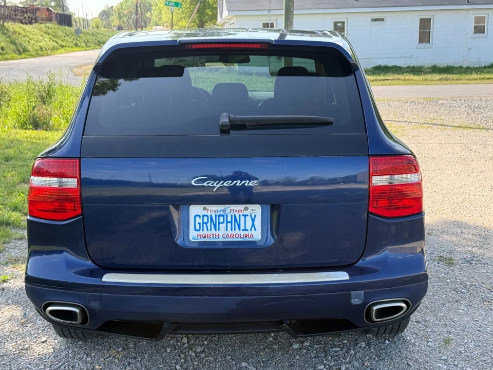 2009 Porsche 955/957 Cayenne - Image 2 of 19