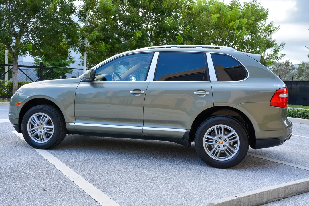2009 Porsche 955/957 Cayenne - Image 12 of 31