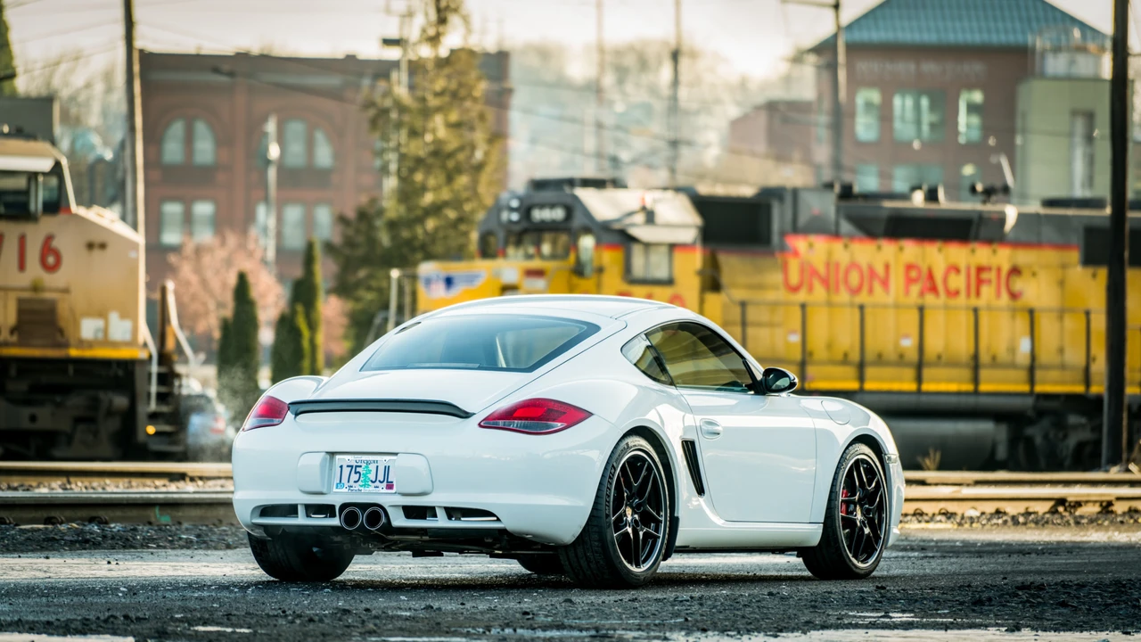 2009 Porsche 987 Cayman S - Image 10 of 31