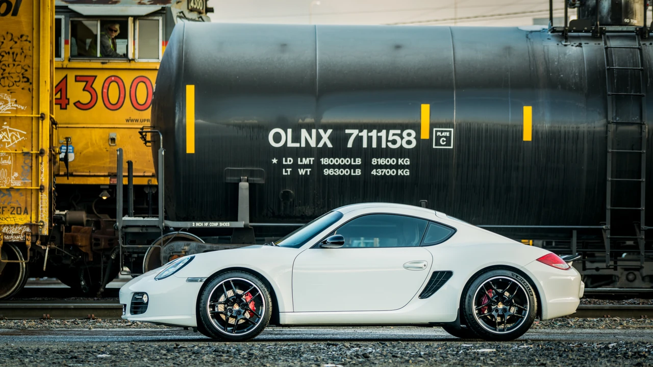 2009 Porsche 987 Cayman S - Image 2 of 31