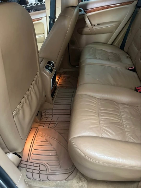 2009 Porsche Cayenne - Image 17 of 20