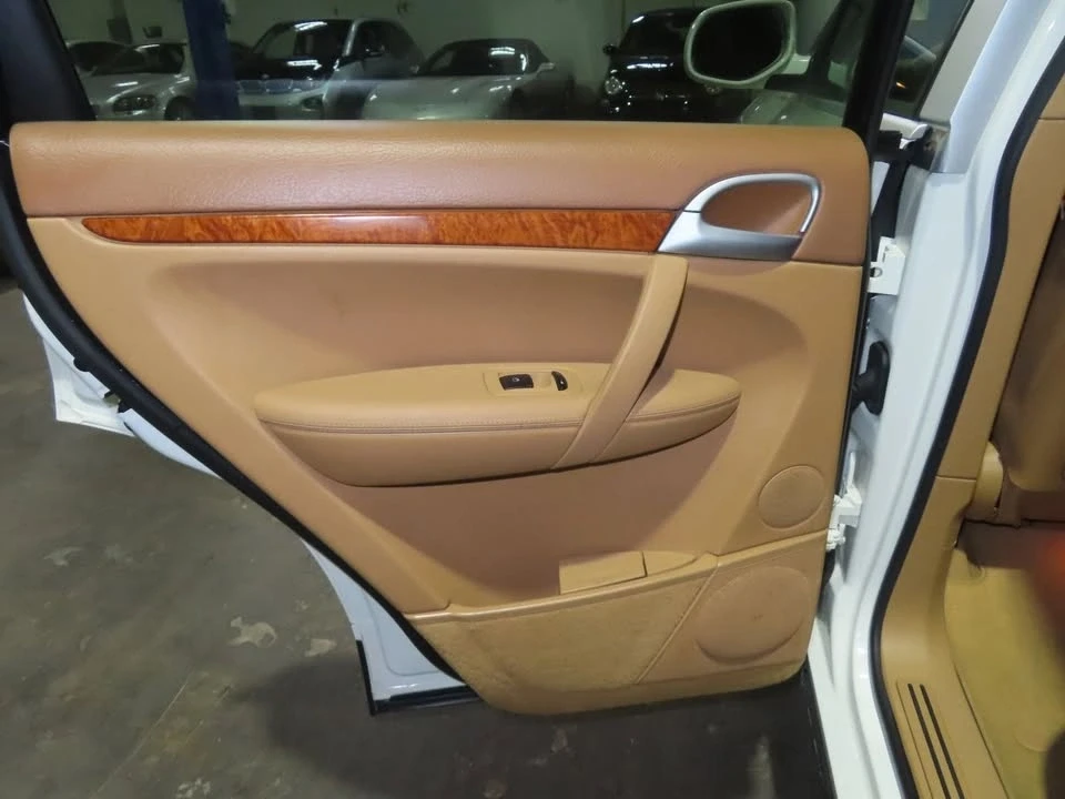 2009 Porsche 955/957 Cayenne - Image 11 of 20
