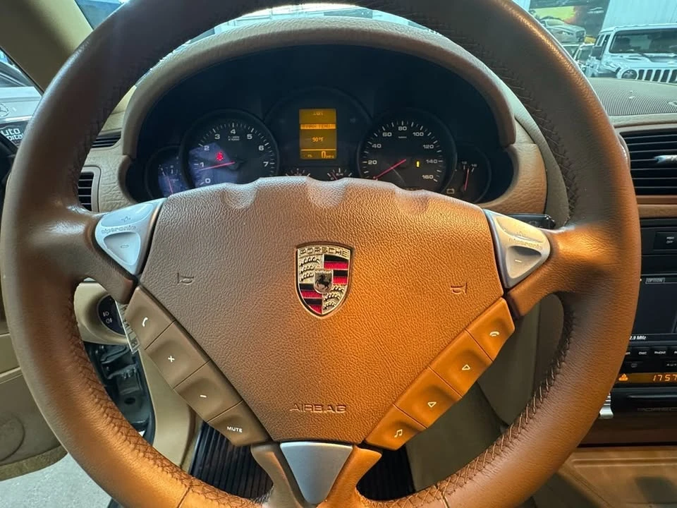 2009 Porsche 955/957 Cayenne - Image 9 of 20
