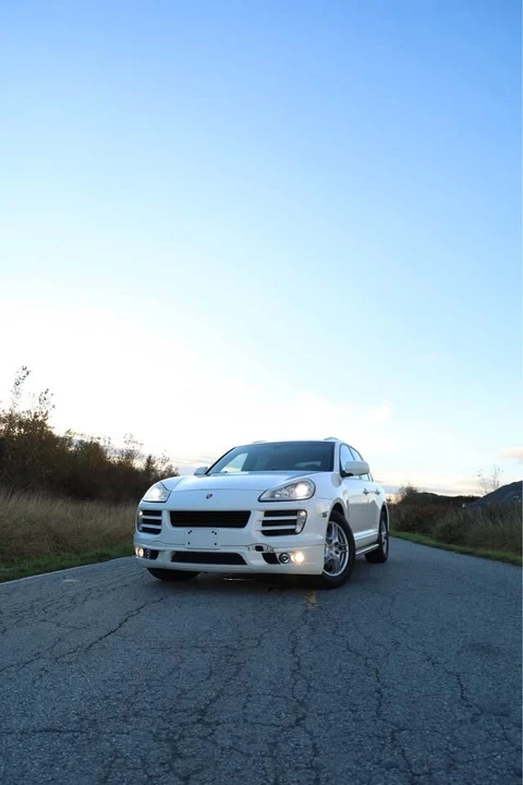 2009 Porsche 955/957 Cayenne - Image 2 of 13