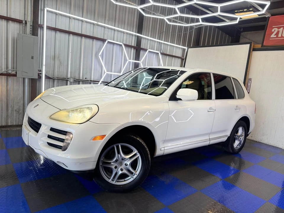 2009 Porsche 955/957 Cayenne - Image 2 of 12