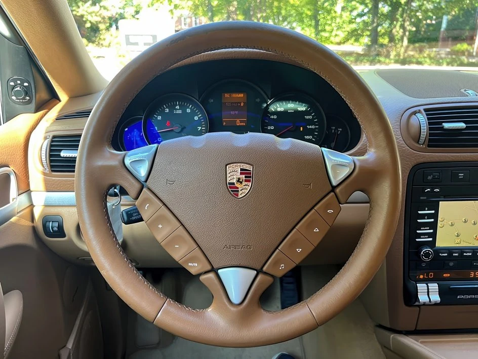 2009 Porsche 955/957 Cayenne - Image 9 of 17