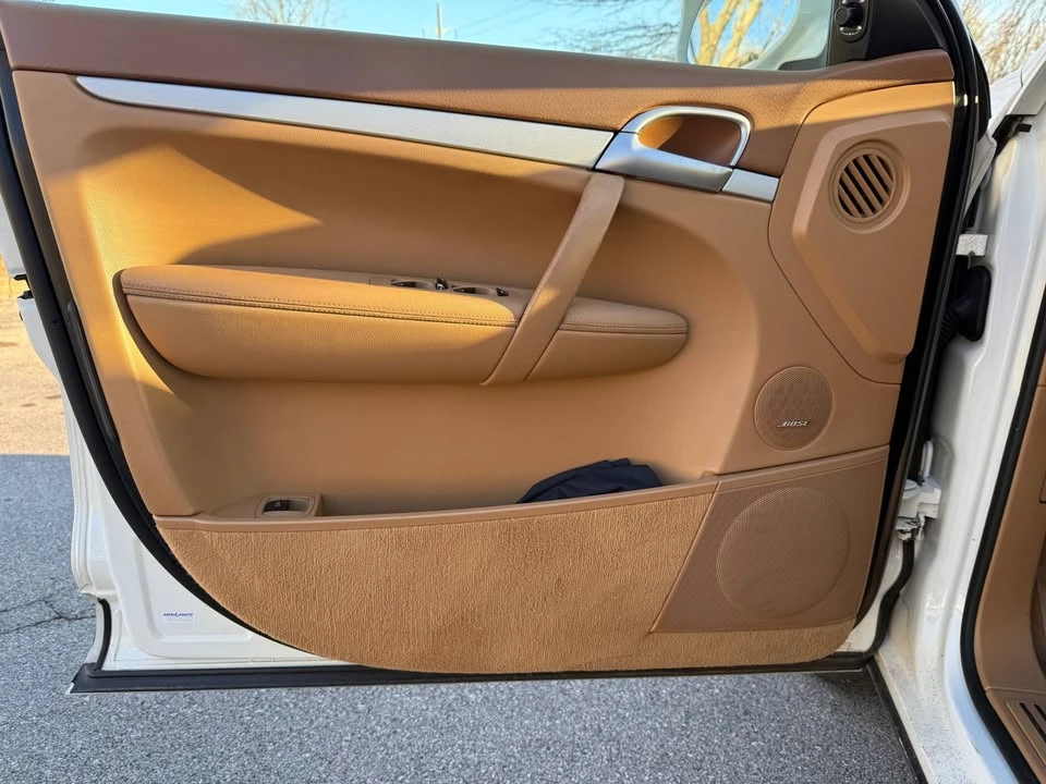 2009 Porsche 955/957 Cayenne - Image 10 of 18