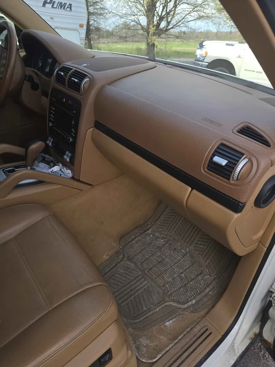 2009 Porsche 955/957 Cayenne - Image 10 of 20