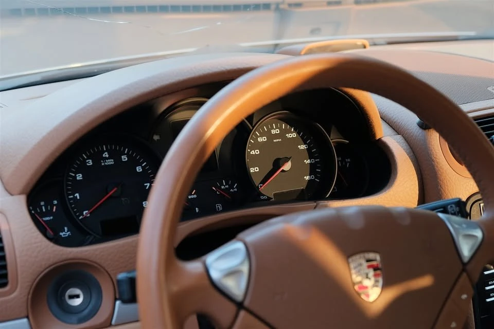 2009 Porsche 955/957 Cayenne - Image 16 of 18