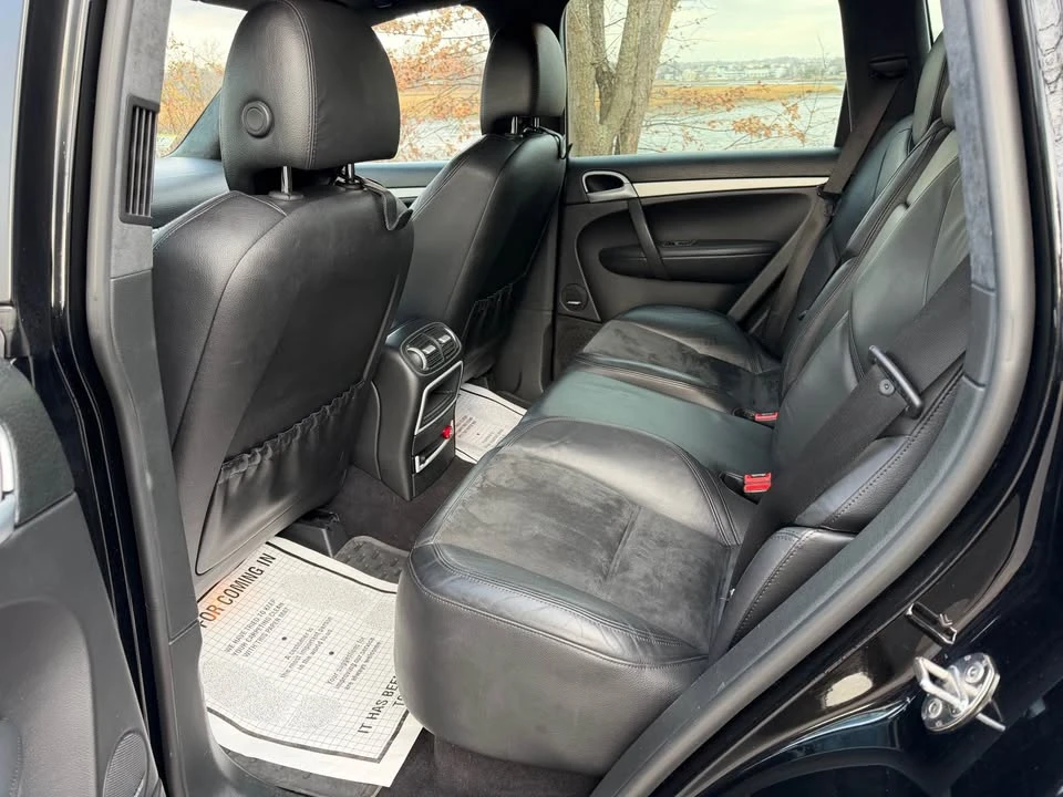 2009 Porsche 955/957 Cayenne GTS - Image 8 of 18