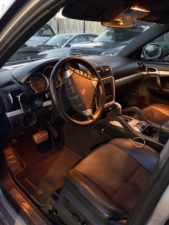 2009 Porsche 955/957 Cayenne GTS - Image 5 of 6