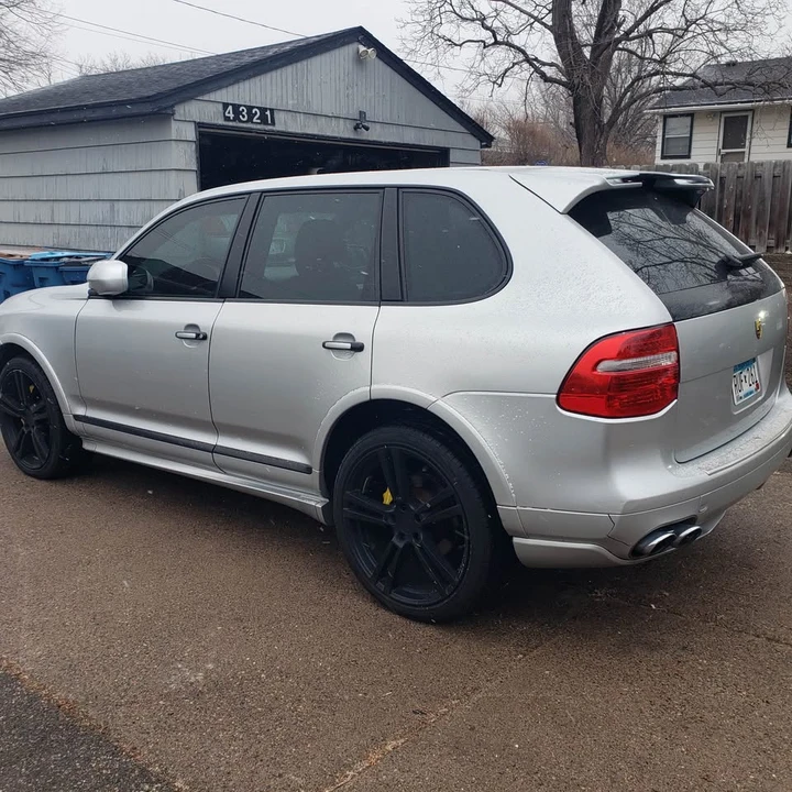 2009 Porsche 955/957 Cayenne GTS - Image 2 of 6