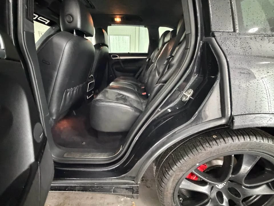 2009 Porsche 955/957 Cayenne GTS - Image 13 of 20
