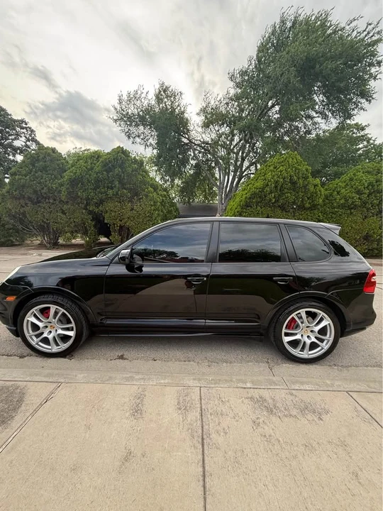 2009 Porsche 955/957 Cayenne GTS - Image 2 of 11