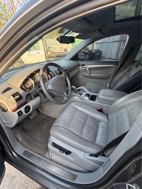 2009 Porsche 955/957 Cayenne S - Image 10 of 15