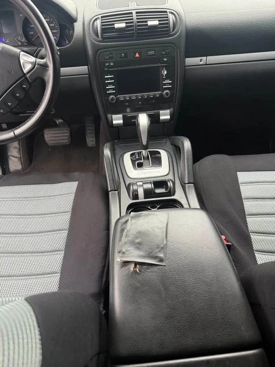 2009 Porsche 955/957 Cayenne S - Image 10 of 14