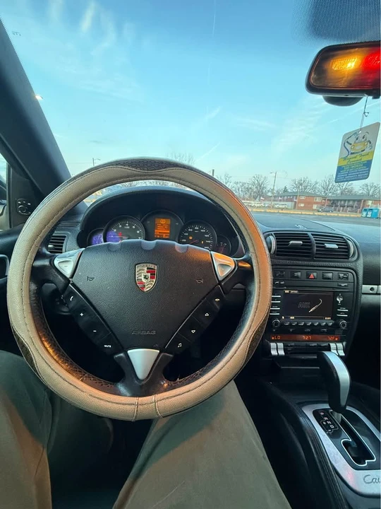 2009 Porsche 955/957 Cayenne S - Image 17 of 18