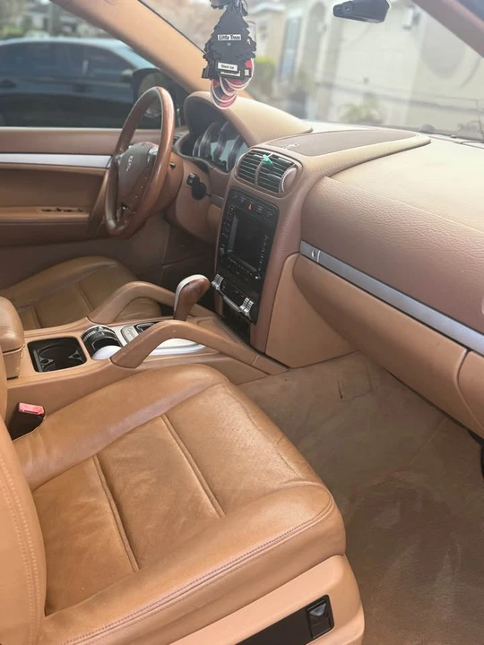 2009 Porsche 955/957 Cayenne S - Image 10 of 14