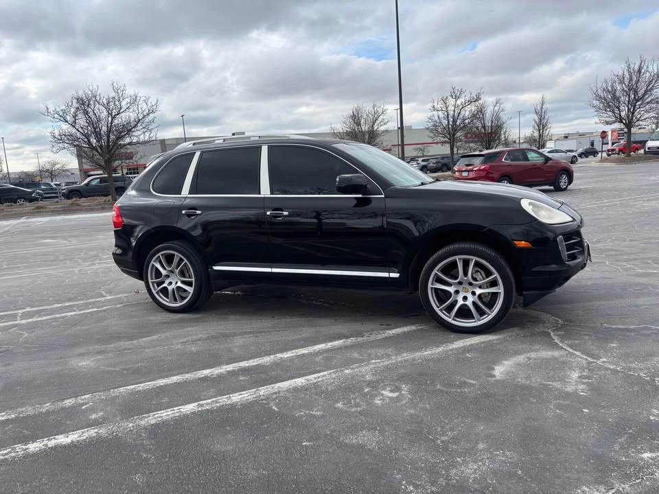 2009 Porsche 955/957 Cayenne S - Image 2 of 12
