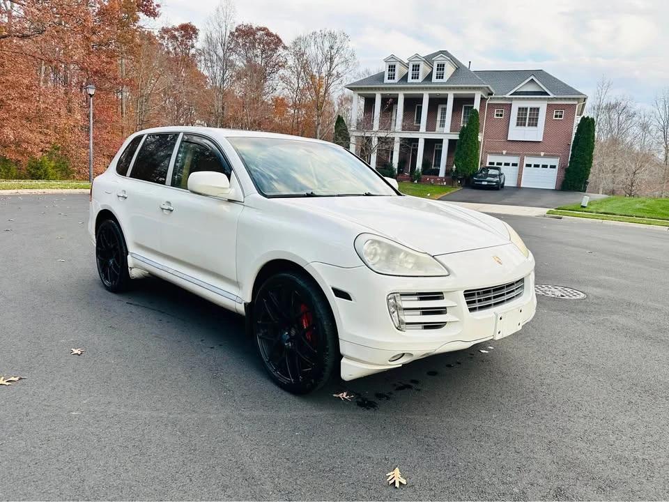 2009 Porsche 955/957 Cayenne - Image 2 of 12